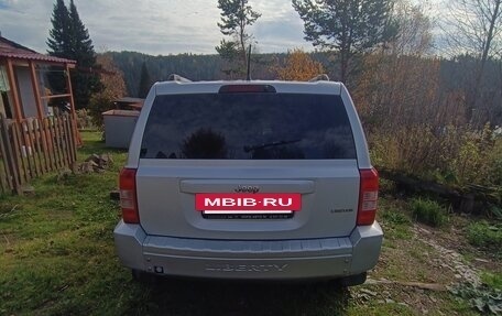 Jeep Liberty (Patriot), 2007 год, 800 000 рублей, 5 фотография