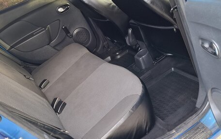 Renault Logan II, 2017 год, 897 000 рублей, 13 фотография