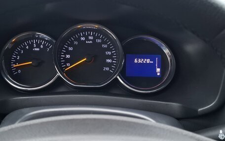 Renault Logan II, 2017 год, 897 000 рублей, 11 фотография