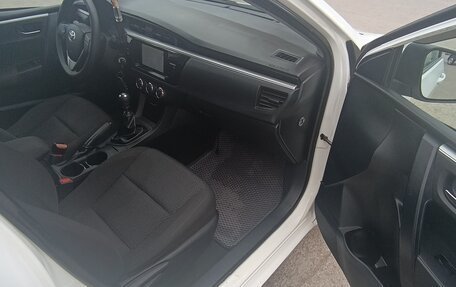 Toyota Corolla, 2014 год, 1 350 000 рублей, 8 фотография