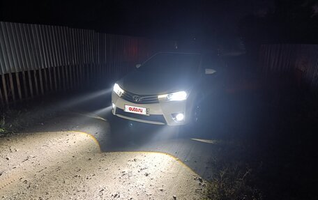 Toyota Corolla, 2014 год, 1 350 000 рублей, 2 фотография