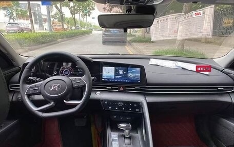 Hyundai Elantra, 2022 год, 1 300 000 рублей, 8 фотография