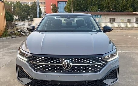 Volkswagen Lavida, 2023 год, 2 000 000 рублей, 2 фотография