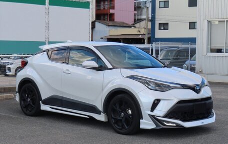Toyota C-HR I рестайлинг, 2022 год, 1 624 000 рублей, 3 фотография