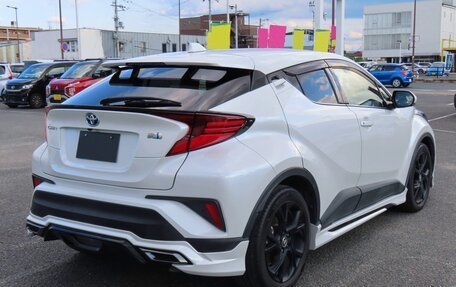 Toyota C-HR I рестайлинг, 2022 год, 1 624 000 рублей, 5 фотография