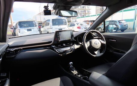 Toyota C-HR I рестайлинг, 2022 год, 1 624 000 рублей, 18 фотография