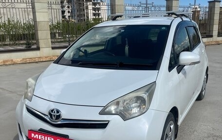 Toyota Ractis II, 2012 год, 800 000 рублей, 2 фотография