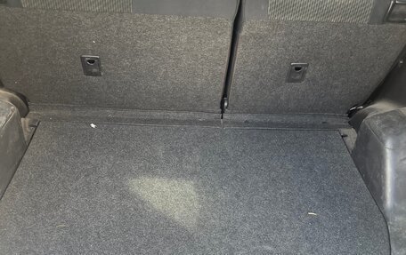 Toyota Ractis II, 2012 год, 800 000 рублей, 16 фотография