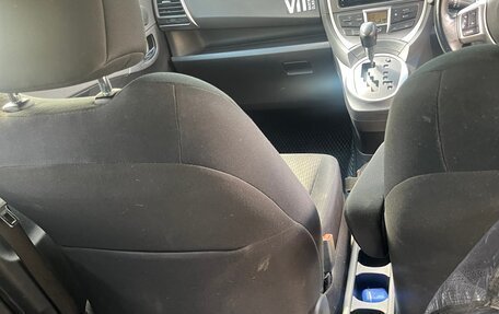 Toyota Ractis II, 2012 год, 800 000 рублей, 14 фотография