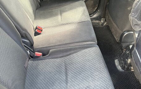 Toyota Ractis II, 2012 год, 800 000 рублей, 13 фотография