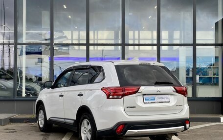 Mitsubishi Outlander III рестайлинг 3, 2017 год, 1 499 000 рублей, 7 фотография