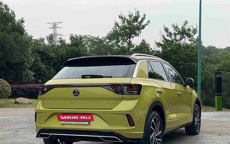 Volkswagen T-Roc I, 2023 год, 2 150 000 рублей, 4 фотография