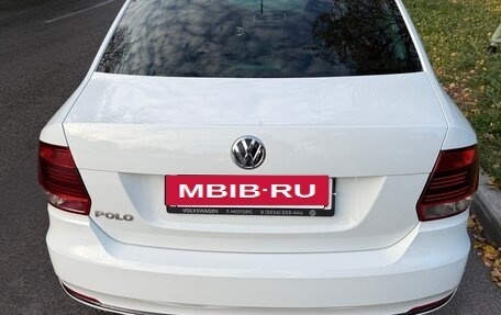 Volkswagen Polo VI (EU Market), 2018 год, 1 250 000 рублей, 2 фотография