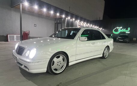 Mercedes-Benz E-Класс, 2000 год, 1 799 000 рублей, 10 фотография