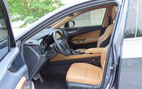 Lexus NX, 2024 год, 5 690 099 рублей, 13 фотография
