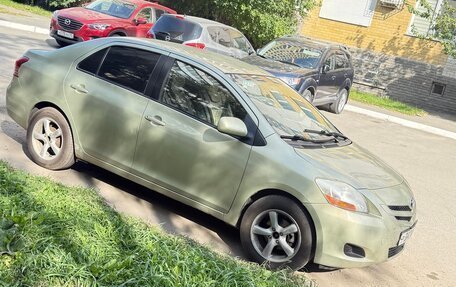 Toyota Yaris III рестайлинг, 2008 год, 575 000 рублей, 4 фотография