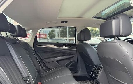 Volkswagen Passat B8 рестайлинг, 2021 год, 2 200 000 рублей, 12 фотография