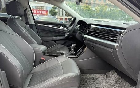 Volkswagen Passat B8 рестайлинг, 2021 год, 2 200 000 рублей, 13 фотография