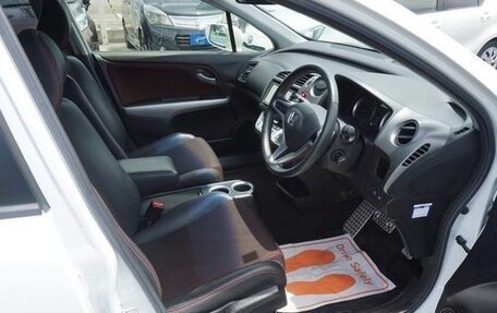 Honda Stream II, 2014 год, 947 000 рублей, 15 фотография