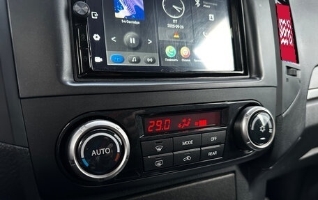Mitsubishi Pajero IV, 2013 год, 2 100 000 рублей, 16 фотография