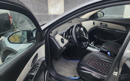 Chevrolet Cruze II, 2011 год, 700 000 рублей, 5 фотография