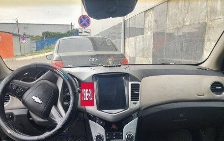 Chevrolet Cruze II, 2011 год, 700 000 рублей, 4 фотография