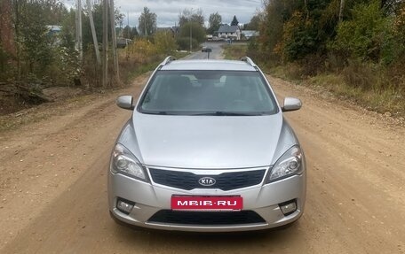 KIA cee'd I рестайлинг, 2010 год, 570 000 рублей, 1 фотография