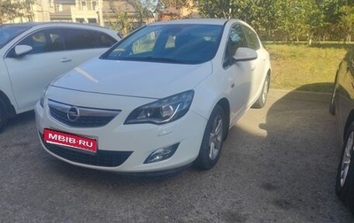Opel Astra J, 2010 год, 750 000 рублей, 1 фотография