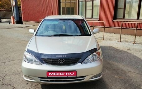 Toyota Camry V40, 2001 год, 780 000 рублей, 1 фотография