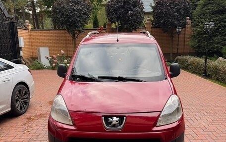 Peugeot Partner II рестайлинг 2, 2011 год, 600 000 рублей, 1 фотография
