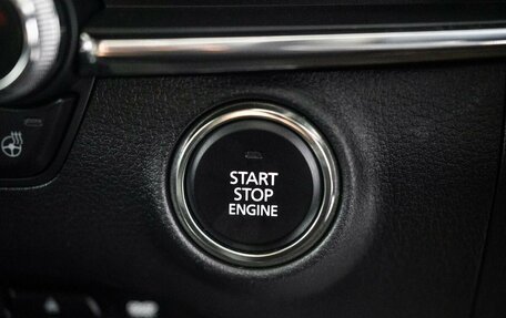 Mazda 3, 2019 год, 2 000 000 рублей, 13 фотография