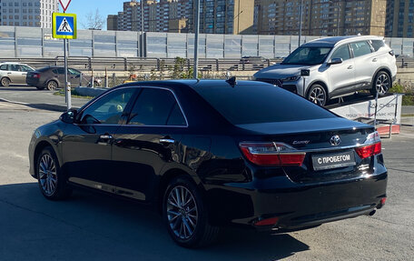 Toyota Camry, 2017 год, 2 300 000 рублей, 6 фотография