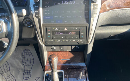 Toyota Camry, 2017 год, 2 300 000 рублей, 9 фотография