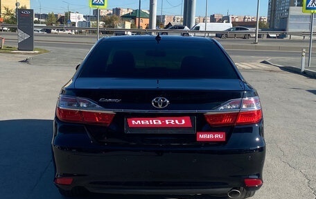 Toyota Camry, 2017 год, 2 300 000 рублей, 5 фотография