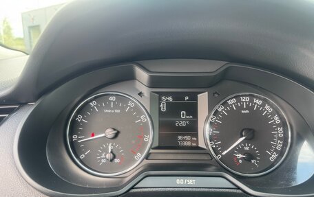 Skoda Octavia, 2017 год, 1 820 000 рублей, 10 фотография