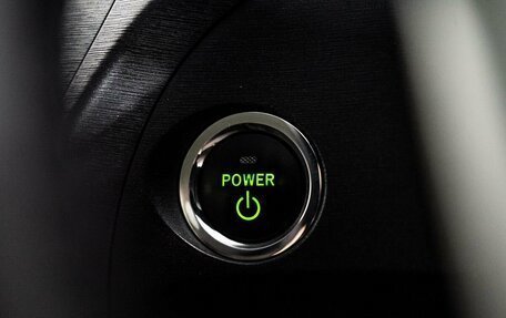 Toyota Prius, 2010 год, 1 000 000 рублей, 14 фотография