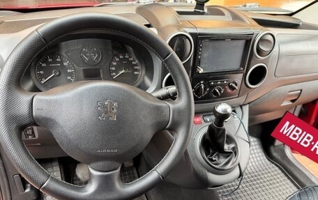 Peugeot Partner II рестайлинг 2, 2011 год, 600 000 рублей, 5 фотография