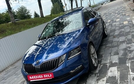 Skoda Octavia, 2018 год, 1 980 000 рублей, 2 фотография