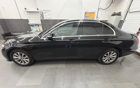 Mercedes-Benz E-Класс, 2020 год, 2 900 000 рублей, 4 фотография