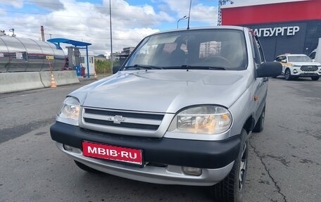 Chevrolet Niva I рестайлинг, 2003 год, 370 000 рублей, 1 фотография