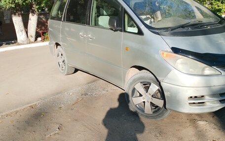 Toyota Estima III рестайлинг -2, 2002 год, 4 500 000 рублей, 2 фотография