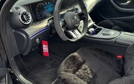 Mercedes-Benz E-Класс, 2020 год, 3 300 000 рублей, 10 фотография