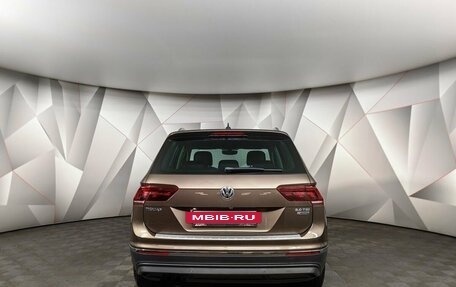 Volkswagen Tiguan II, 2017 год, 2 093 000 рублей, 8 фотография