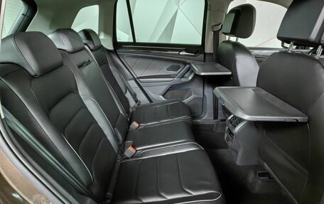 Volkswagen Tiguan II, 2017 год, 2 093 000 рублей, 12 фотография