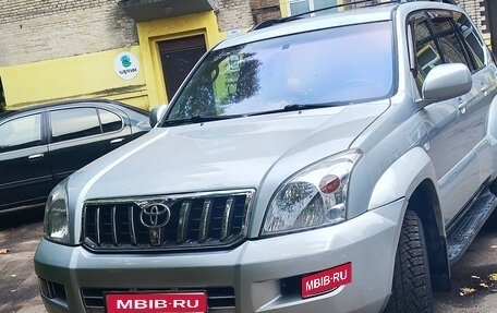 Toyota Land Cruiser Prado 120 рестайлинг, 2006 год, 1 800 000 рублей, 1 фотография