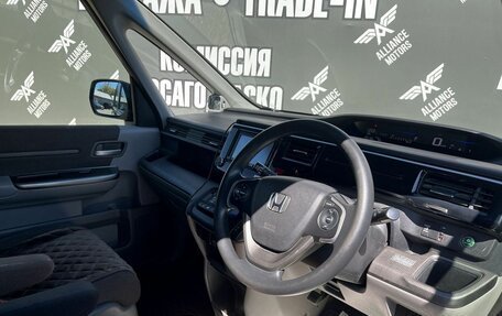Honda Stepwgn IV, 2015 год, 1 499 000 рублей, 24 фотография