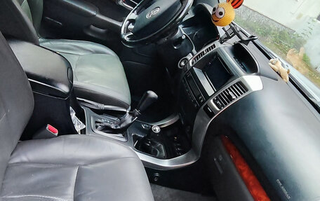 Toyota Land Cruiser Prado 120 рестайлинг, 2006 год, 1 800 000 рублей, 5 фотография