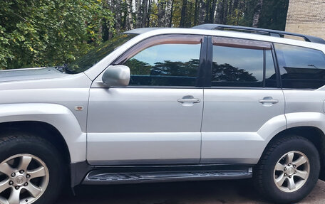 Toyota Land Cruiser Prado 120 рестайлинг, 2006 год, 1 800 000 рублей, 2 фотография