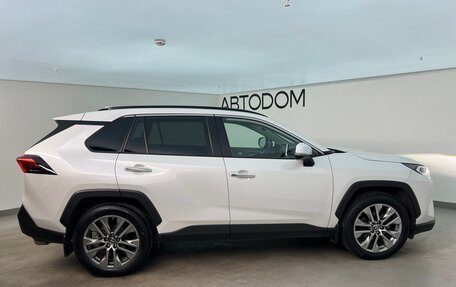 Toyota RAV4, 2020 год, 3 700 000 рублей, 6 фотография