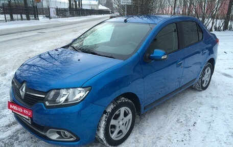 Renault Logan II, 2015 год, 440 000 рублей, 4 фотография